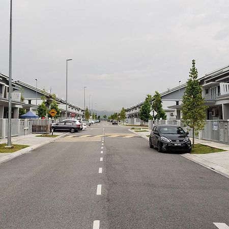 Sr Home-Stay @ Klia Kuala Lumpur Eksteriør billede
