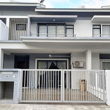 Sr Home-Stay @ Klia Kuala Lumpur Eksteriør billede