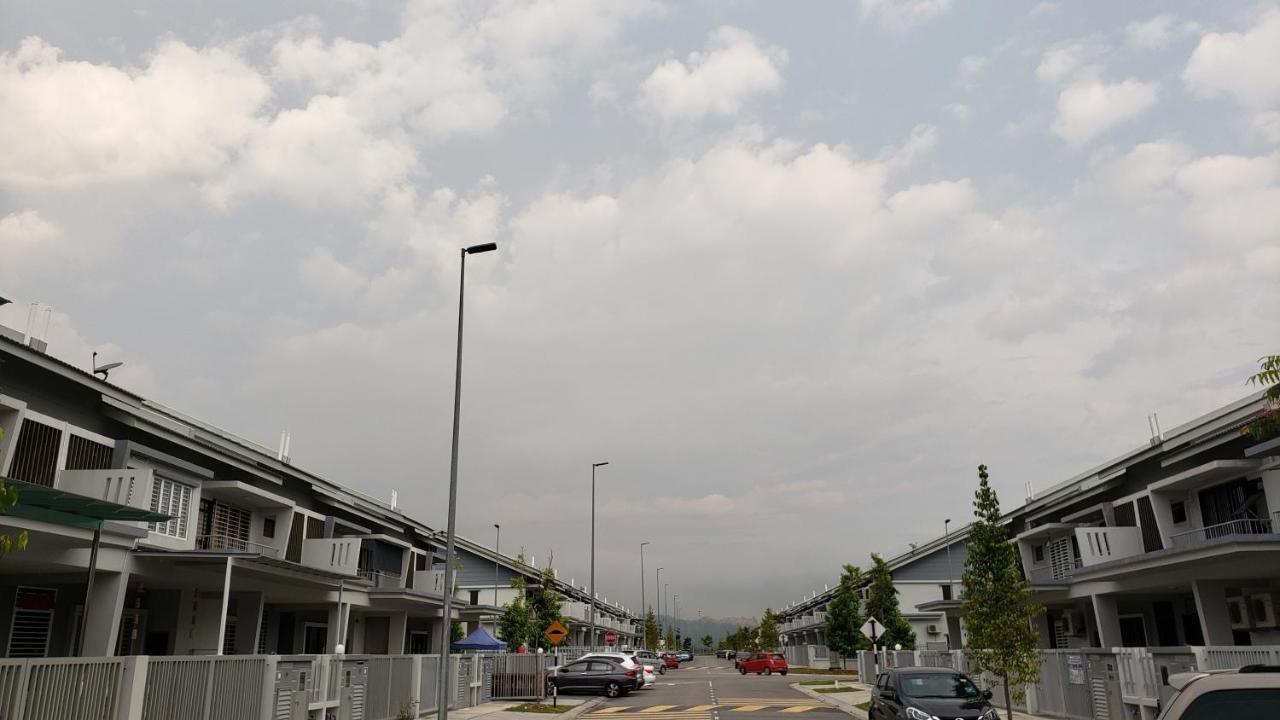 Sr Home-Stay @ Klia Kuala Lumpur Eksteriør billede