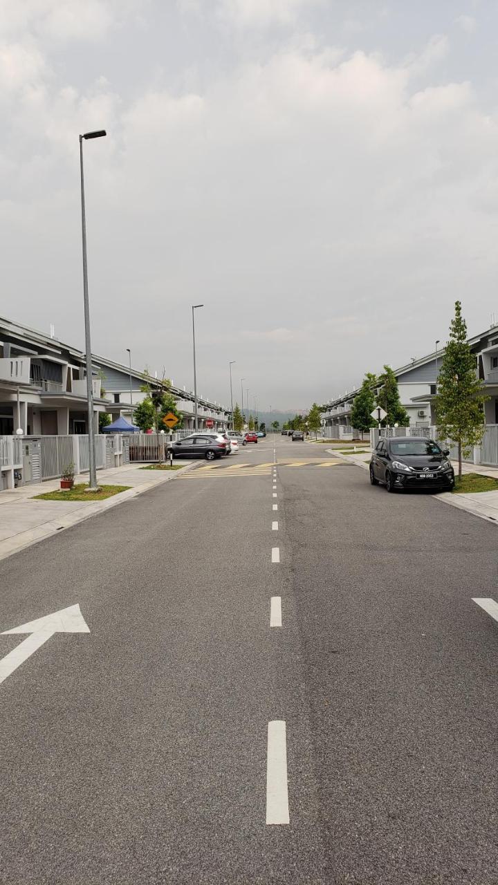Sr Home-Stay @ Klia Kuala Lumpur Eksteriør billede