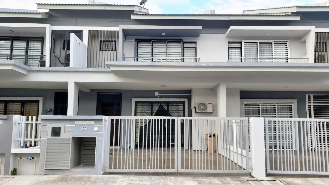 Sr Home-Stay @ Klia Kuala Lumpur Eksteriør billede